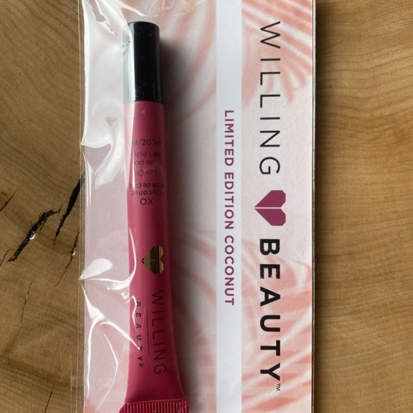 Lip Oil- Coconut and Peppermint 3FL OZ Each - Picture 2 of 8